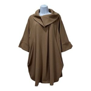 INSIGHT New York Oversized Camel Brown Shawl Collar Coat / Cape Jacket Size 10